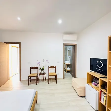 Casa Sacuri 3*