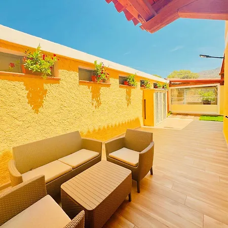 Konukevi Casa Sacuri 3*