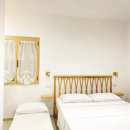 בית הארחה Casa Sacuri 3*