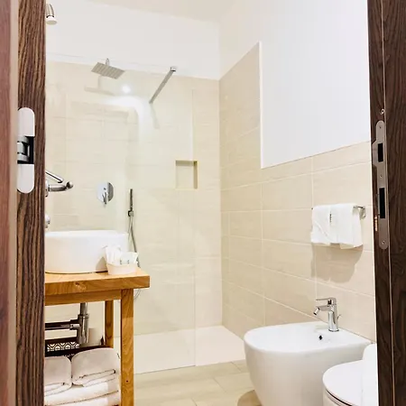 Casa Sacuri 3*